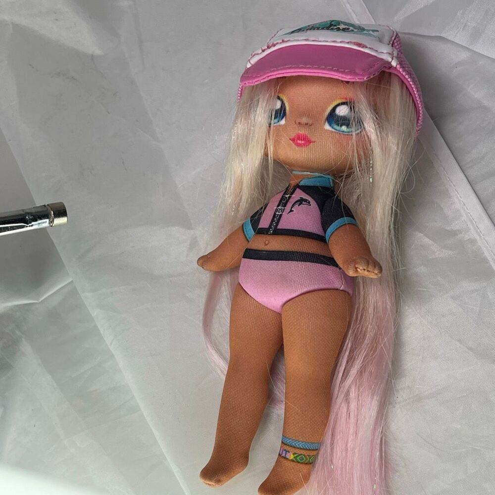 Na Na Na Suprise Krysta Splash 7” Maui Surfer Fashion doll